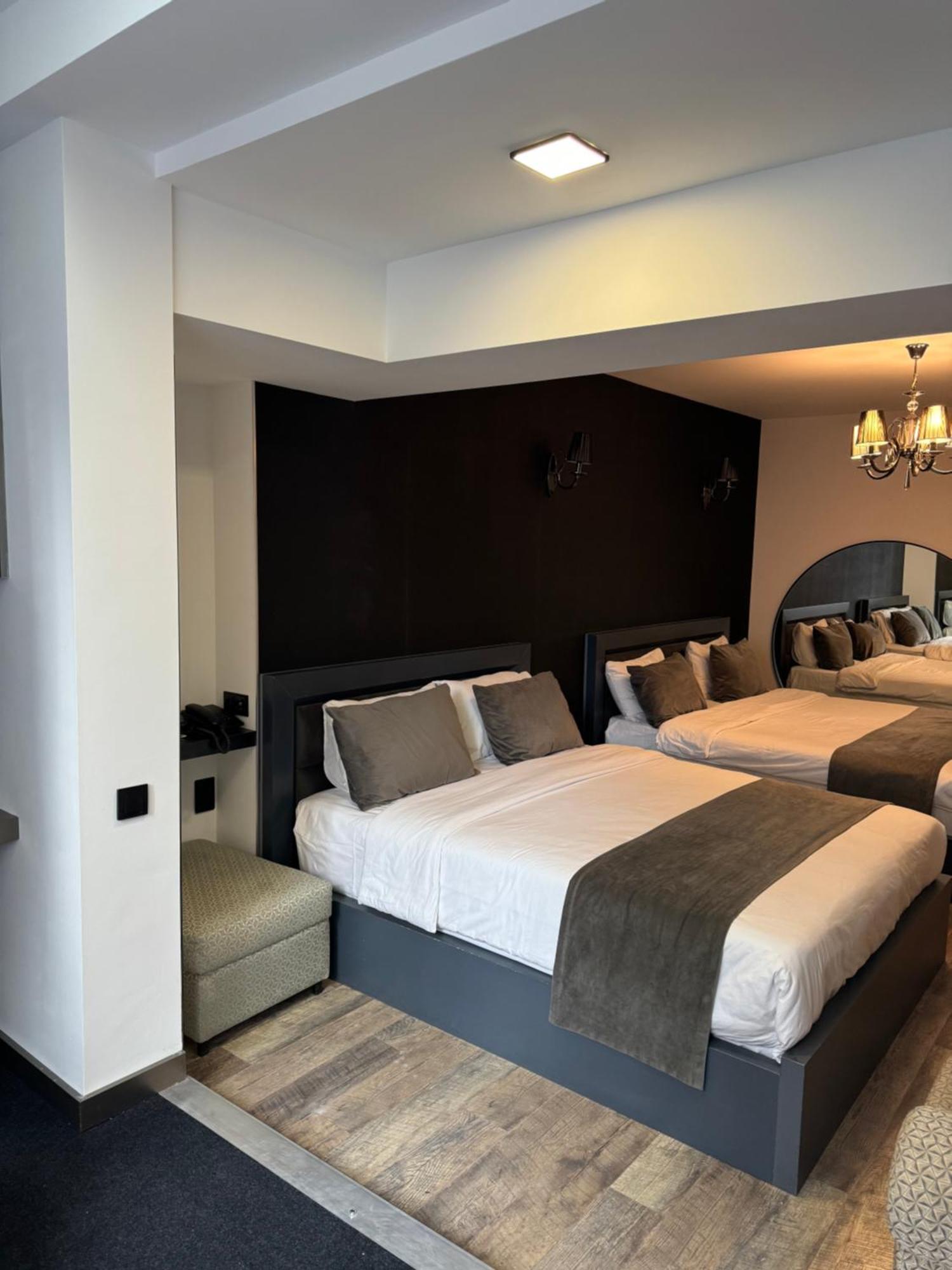 The Phoenix Boutique Hotel Γιερεβάν Εξωτερικό φωτογραφία